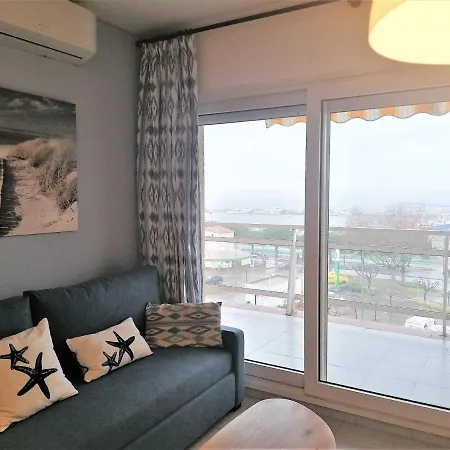 Apartamento ROCMAR. Apartamento frente al puerto y vistas a la bahía de Roses - ES-258-30 Rosas